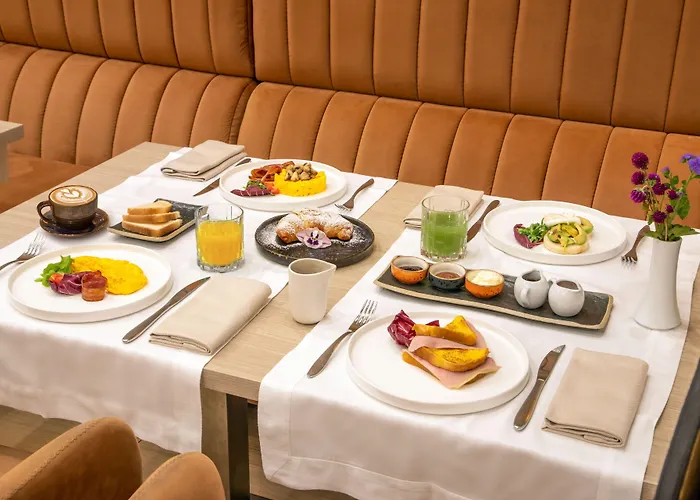 Spagna Luxury Guest house 4*